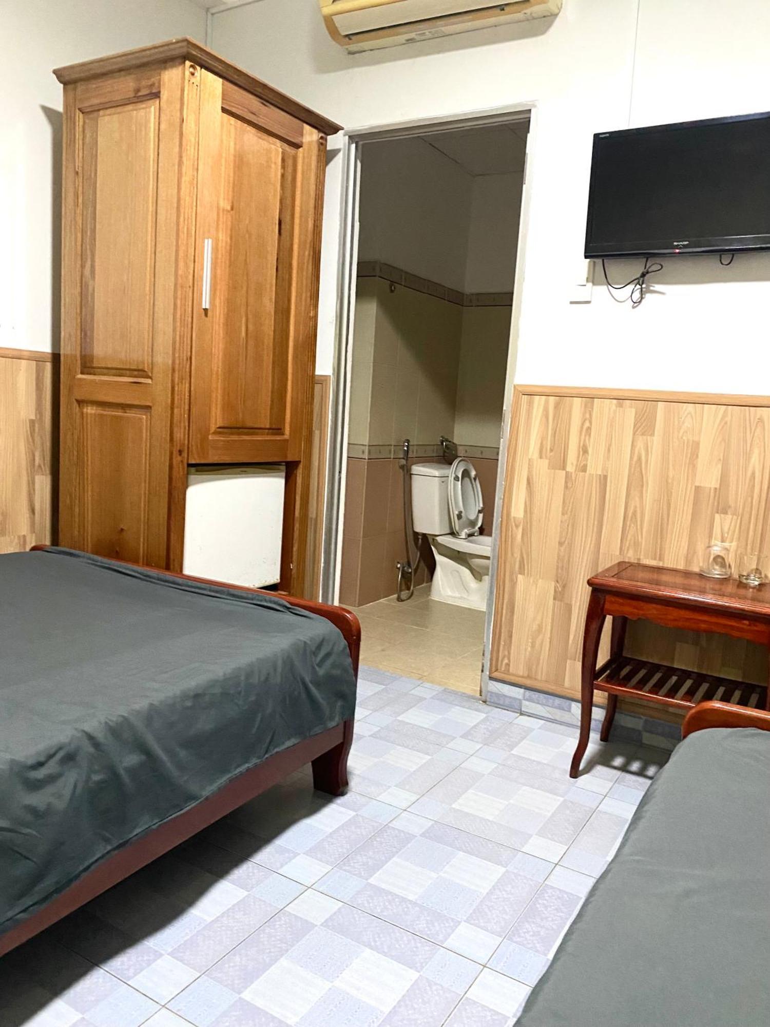 Hotel Tue Tinh à Nha Trang Extérieur photo