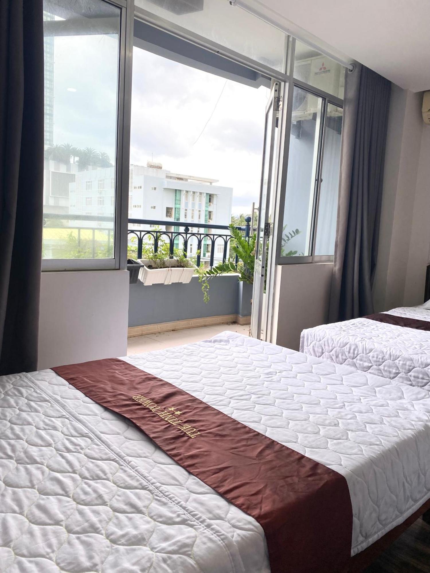 Hotel Tue Tinh à Nha Trang Extérieur photo
