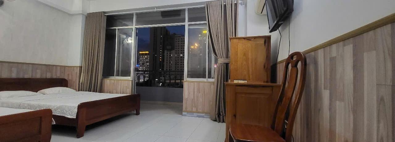 Hotel Tue Tinh à Nha Trang Extérieur photo