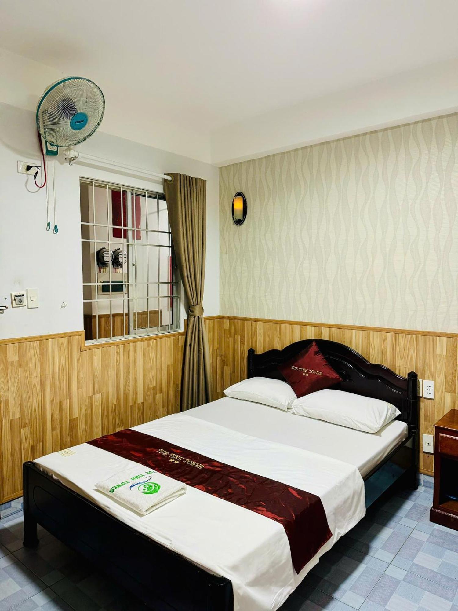 Hotel Tue Tinh à Nha Trang Extérieur photo