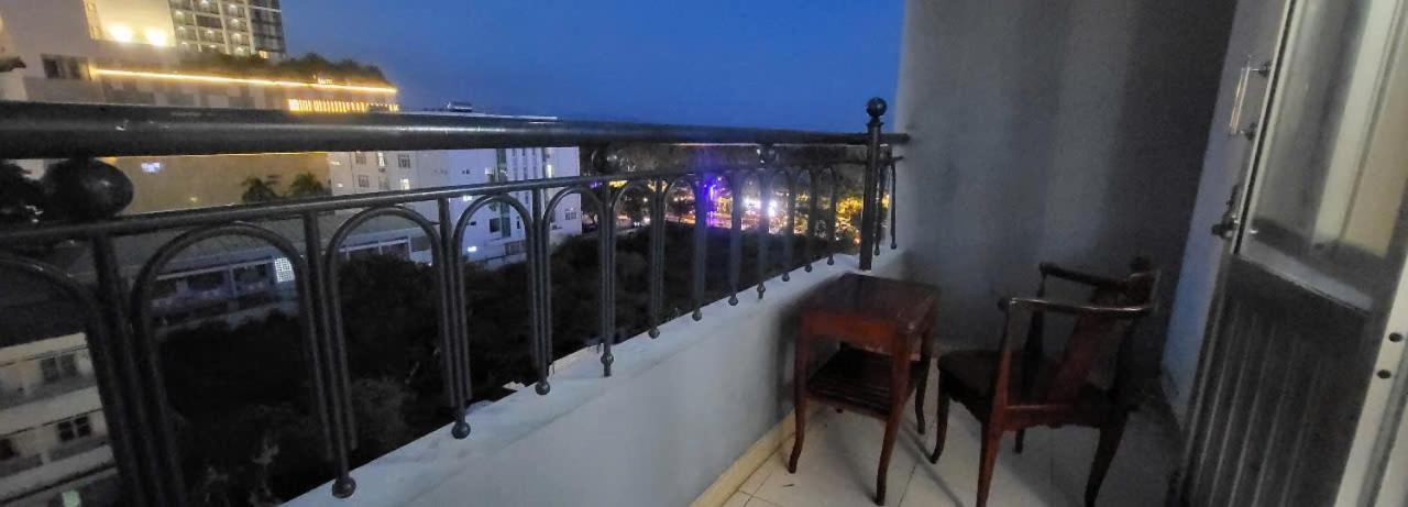 Hotel Tue Tinh à Nha Trang Extérieur photo