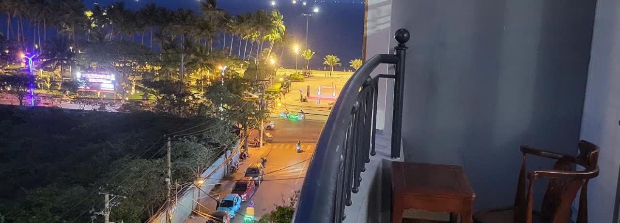 Hotel Tue Tinh à Nha Trang Extérieur photo